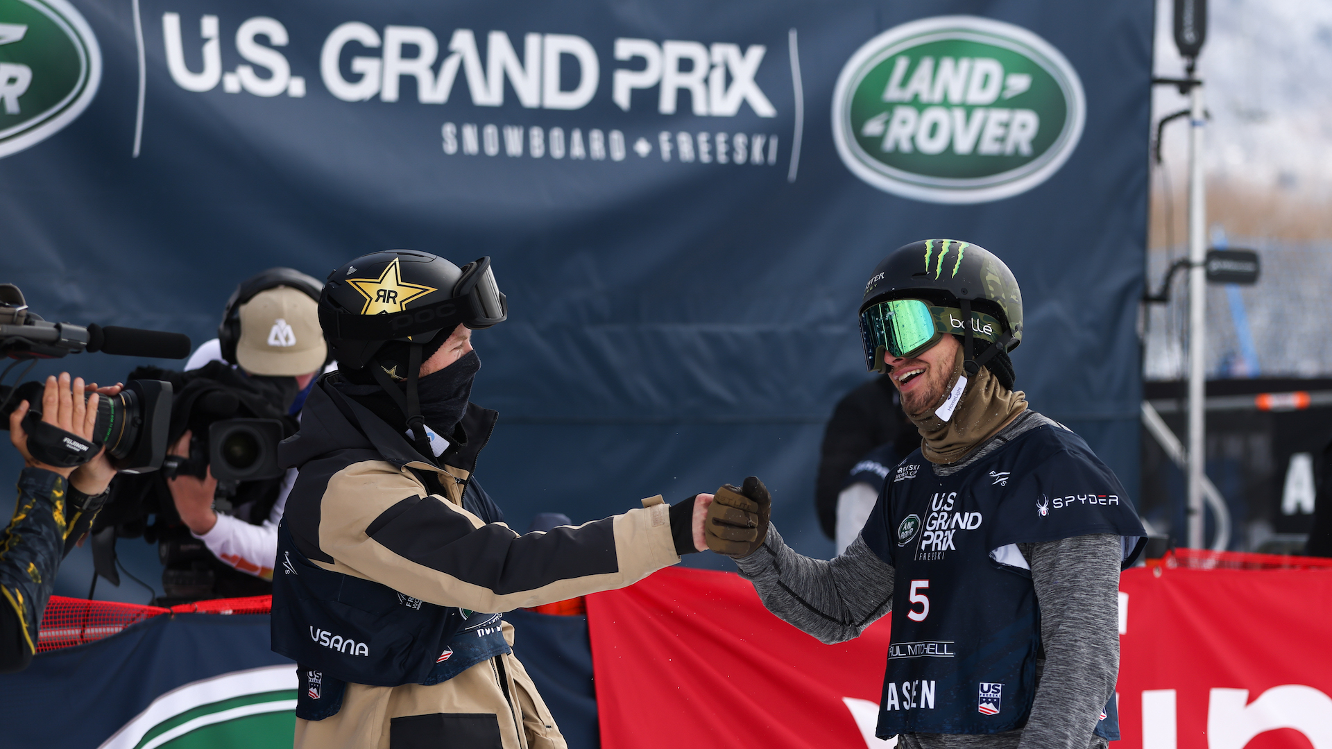 David Wise and Aaron Blunck celebrate in Aspen. 