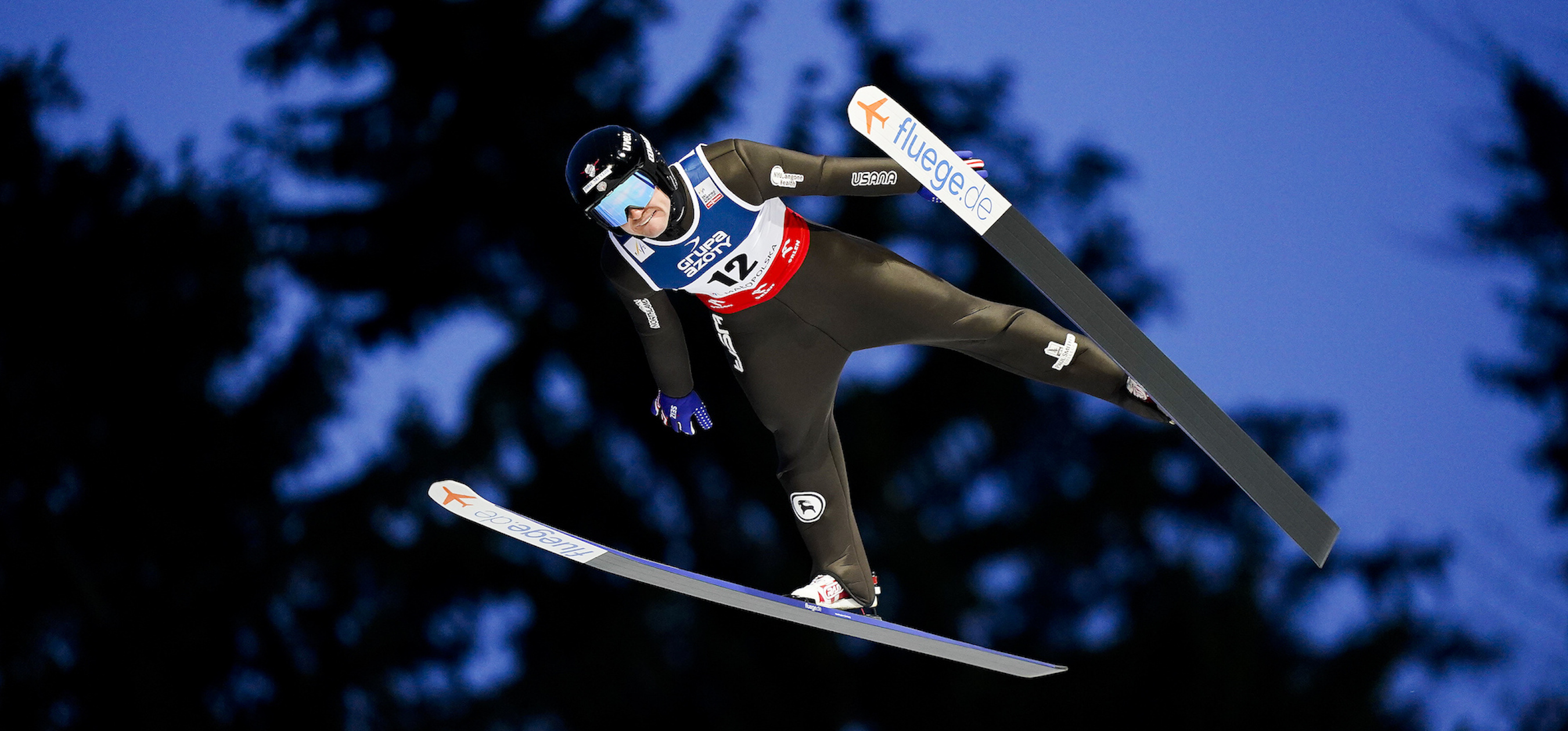 Ski jumper