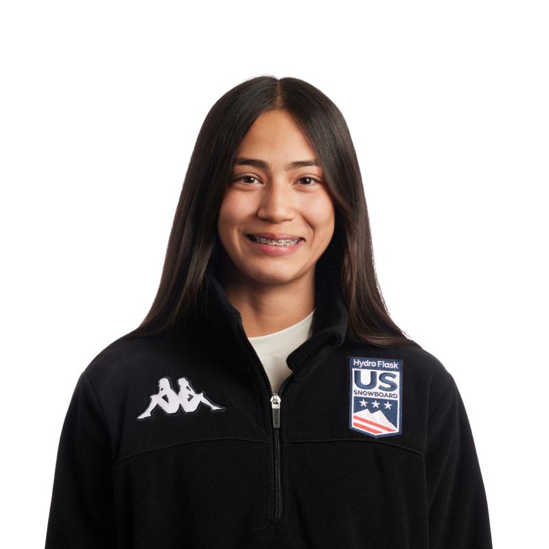 Lily Dhawornvej headshot image